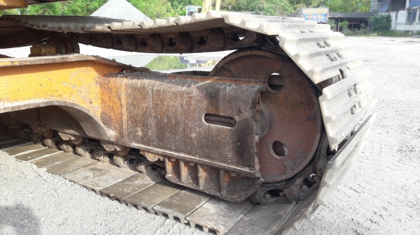 ขายรถแบ็คโฮ KOMATSU PC100-1 มีไลน์หัวกระแทก สภาพสวย ๆ เดิม ๆ เหมาะไปติดหัวคีบไม้