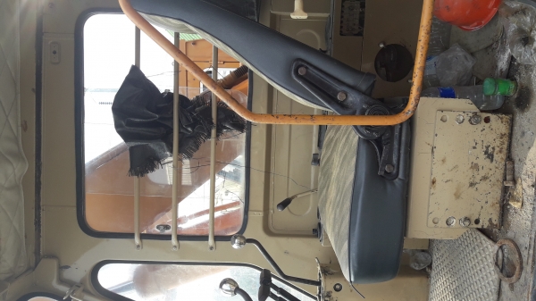 ขายรถแบ็คโฮ KOMATSU PC100-1 มีไลน์หัวกระแทก สภาพสวย ๆ เดิม ๆ เหมาะไปติดหัวคีบไม้