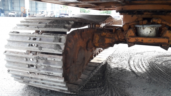 ขายรถแบ็คโฮ KOMATSU PC100-1 มีไลน์หัวกระแทก สภาพสวย ๆ เดิม ๆ เหมาะไปติดหัวคีบไม้