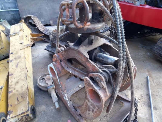 คีบแบ็คโ 120