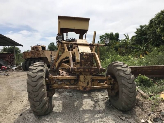 ขาย 1,485,000  CATTERPILAR 140G ชีเรียล 3699 เครื่องฟิตแน่น เกียร์แรง ดิ๊ฟร็อกใช้ปกติ ยางสวย ระบบไฮโดรลิก สมบูรณ์  ใบมีด 12 ฟุต เอกสารอินวอยท์ รถอยู่  กทม. 090-772-3710 090-772-3708