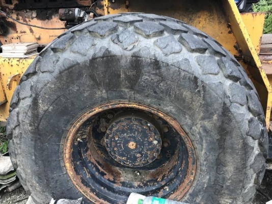 ขาย 325,000  รถบด BETELLI  2 เพลา เครื่องดี. เกียร์ดี สภาพพร้อมใช้.  เอกสารชื้อขาย รถอยู่ กทม. 090-772-3710 090-772-3708