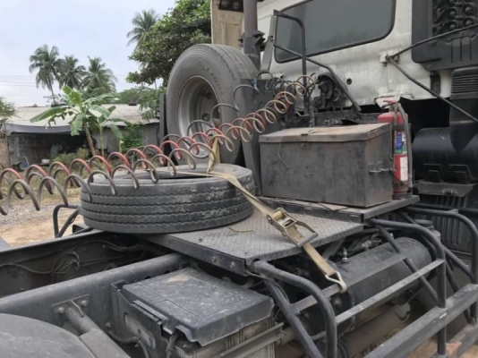 ขายดาว์น 225,000 บาท HINO MEGA 344 ปี 52 วิ่ง 8xx,xxx กม เครื่องดี เกียร์ดี หัวบางเดิม ยางดี คัสชีสวย เอกสารเล่มทะเบียน  หมายเหตุ.  คงเหลือ 40 งวด x 40,571 =1,622,840 บาท  รถอยู่ กทม วิ่งงาน โทรก่อน เดินทาง 0610710295