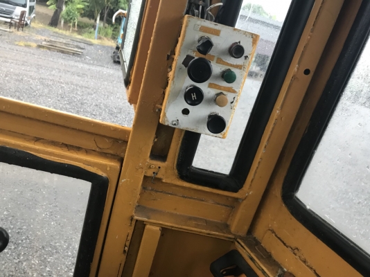 ขายรถตัก Komatsu 510 ; รถเก่าญี่ปุ่น 100\%;  สภาพสวยพร้อมใช้งานได้ทันที สนใจติดต่อ 081-9485494