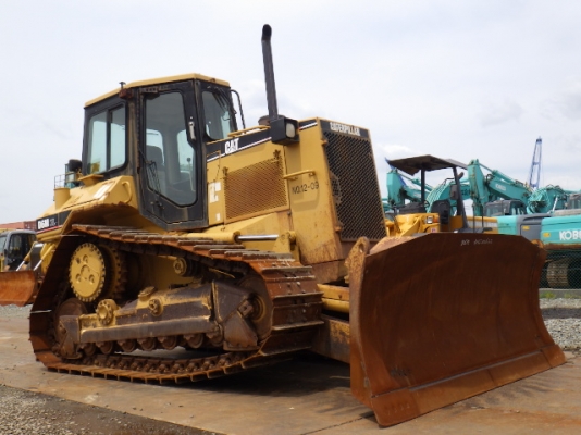 CAT D6M-XL สภาพสวยจัด นำเข้าจากญี่ปุ่น ไม่เคยใช้งานในไทย
