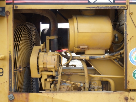 CAT D6M-XL สภาพสวยจัด นำเข้าจากญี่ปุ่น ไม่เคยใช้งานในไทย