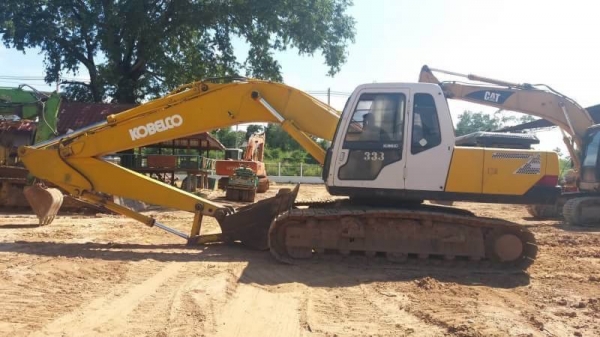 ขาย 650,000 KOBELCO SK200 MARK 3 เก๋งเทา เครื่องดี ปั้มแรง เอวแน่น ช่วงล่างดี ไฟฟ้าตัด เอกสารอินวอยท์  สินค้าอยู่  อุดรธานี โทร090-772-3708,090-772-3710