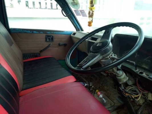 ขาย 115,000 หกล้อ ISUZU. เครื่อง 85 เครื่องดี คัชชีสวย เอกสารเล่มทะเบียน สินค้าอยู่ ร้อยเอ็ด โทร090-