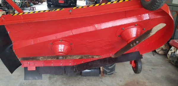 รถตัดหญ้านั่งขับ 4 wd รถตัดหญ้านั่งขับ 4 wd