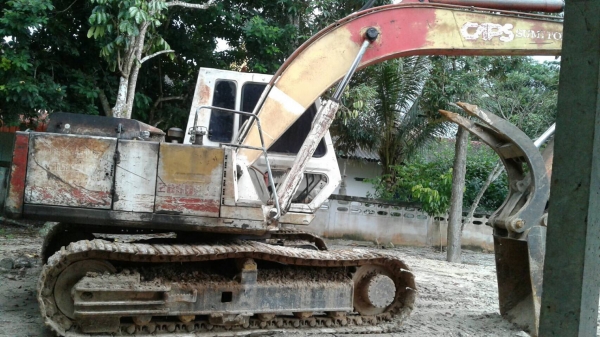 รถขุดsumitomo F2 ขนาด120...รถพร้อมใช้สภายภายนอกไม่สวย แต่รถดี ช่วงล่างดี เอวแน่น