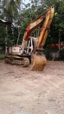 รถขุดsumitomo F2 ขนาด120...รถพร้อมใช้สภายภายนอกไม่สวย แต่รถดี ช่วงล่างดี เอวแน่น