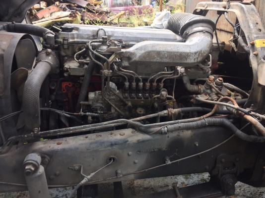 ขายหัวคัสซี6ล้อ 210แรงปี2543..Hino FF1JGKD เครื่องJO8C. รถขนขยะ หัวสวย เครื่องดี คัสซีมีร้าวต้องทำ