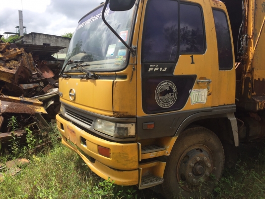 ขายหัวคัสซี6ล้อ 210แรงปี2543..Hino FF1JGKD เครื่องJO8C. รถขนขยะ หัวสวย เครื่องดี คัสซีมีร้าวต้องทำ