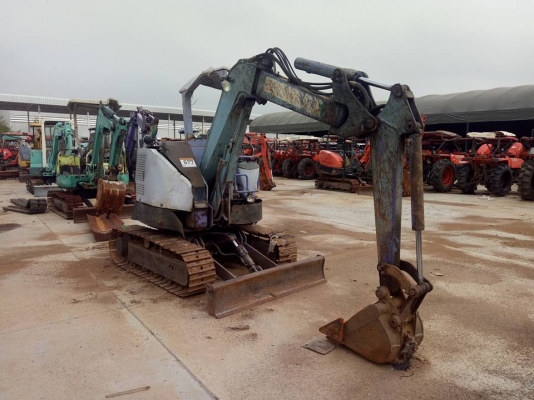 รถขุดมือ 2 KOMATSU PC28UU