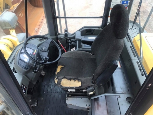 ขายรถตักล้อยาง KOMATSU WA450-3E รถนอกนำเข้าจากญี่ปุ่น สภาพสวยพร้อมใช้งาน มีVDOการทำงานครับ