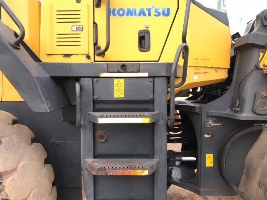 ขายรถตักล้อยาง KOMATSU WA430-5 รถนอกนำเข้าจากญี่ปุ่น สภาพสวยพร้อมใช้งาน มีVDOการทำงานครับ