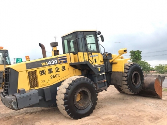 ขายรถตักล้อยาง KOMATSU WA430-5 รถนอกนำเข้าจากญี่ปุ่น สภาพสวยพร้อมใช้งาน มีVDOการทำงานครับ