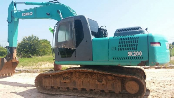 ขาย 835,000 KOBELCO sk 200-6 ไฟฟ้าครบ เครื่องดี ปั้มแรง เอวแน่น ช่วงล่างเต็มสวย แอร์หนาว เอกสารใบประมูล jssr รถสวยพร้อมใช้ รถอยู่ มหาสารคาม 090-772-3710 090-772-3708