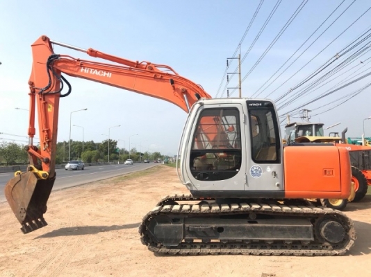 ขายรถแบคโฮ HITACHI EX130-5 มีลายหัวกระแทก รถนอกนำเข้าจากญี่ปุ่น สภาพสวยพร้อมใช้ มีVDOการทำงานครับ