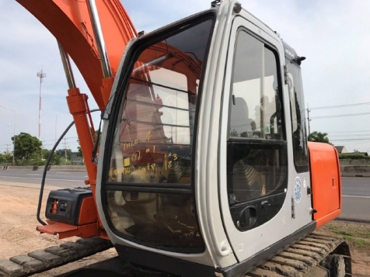 ขายรถแบคโฮ HITACHI EX130-5 มีลายหัวกระแทก รถนอกนำเข้าจากญี่ปุ่น สภาพสวยพร้อมใช้ มีVDOการทำงานครับ ขายรถแบคโฮ HITACHI EX130-5 มีลายหัวกระแทก รถนอกนำเข้าจากญี่ปุ่น สภาพสวยพร้อมใช้ มีVDOการทำงานครับ