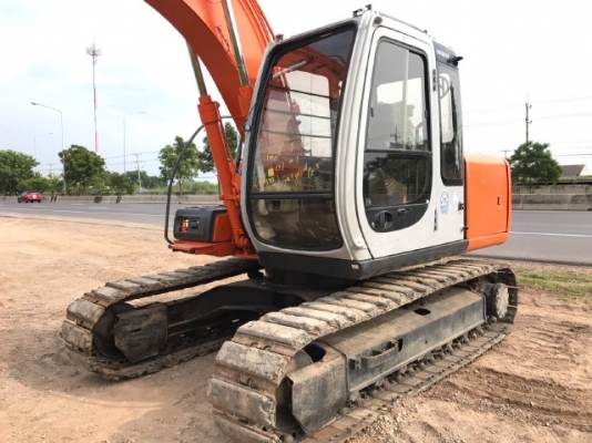 ขายรถแบคโฮ HITACHI EX130-5 มีลายหัวกระแทก รถนอกนำเข้าจากญี่ปุ่น สภาพสวยพร้อมใช้ มีVDOการทำงานครับ ขายรถแบคโฮ HITACHI EX130-5 มีลายหัวกระแทก รถนอกนำเข้าจากญี่ปุ่น สภาพสวยพร้อมใช้ มีVDOการทำงานครับ