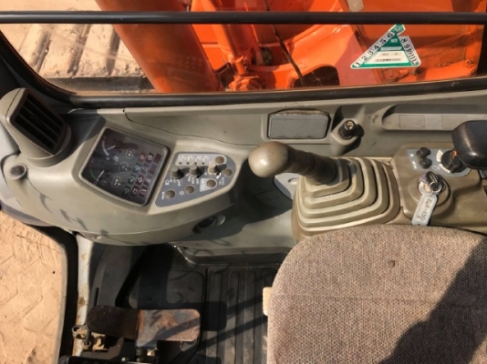 ขายรถแบคโฮ HITACHI EX130-5 มีลายหัวกระแทก รถนอกนำเข้าจากญี่ปุ่น สภาพสวยพร้อมใช้ มีVDOการทำงานครับ ขายรถแบคโฮ HITACHI EX130-5 มีลายหัวกระแทก รถนอกนำเข้าจากญี่ปุ่น สภาพสวยพร้อมใช้ มีVDOการทำงานครับ