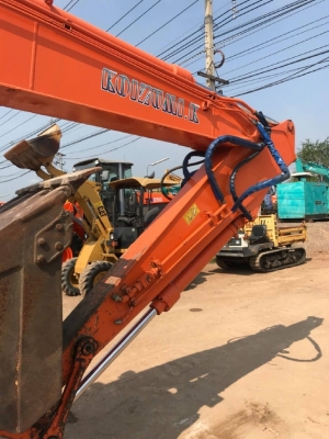 ขายรถแบคโฮ HITACHI EX130-5 มีลายหัวกระแทก รถนอกนำเข้าจากญี่ปุ่น สภาพสวยพร้อมใช้ มีVDOการทำงานครับ ขายรถแบคโฮ HITACHI EX130-5 มีลายหัวกระแทก รถนอกนำเข้าจากญี่ปุ่น สภาพสวยพร้อมใช้ มีVDOการทำงานครับ