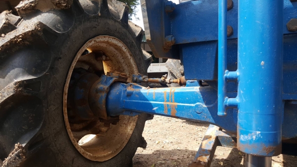 ขายด่วนครับ ford 6610 ไอดีโต หัวฉีดเตี้ย รถเต็มตัวครับ คานหน้า คาราโร่ 520000