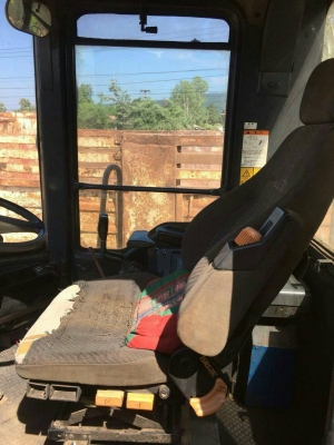 ขออนุญาติขายรถ ตัก KOMATSU WA350-3 เอกสารอินวอยพร้อมใช้งาน ราคา 1050000 สนใจติดต่อ 0853224877-0988930465