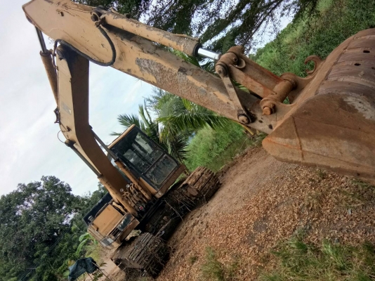 ขออนุญาติขายรถ CAT E120 เดิมๆทั้งคันโช่ใหม่ลอนเลอใหม่เครื่องเดิมปั้มเดิมตัวเดินดีเครื่องปั้มแรงดีมากๆบูมอามยามพิเษศเอวมีขยับบ้างมีรั่วไหลบ้างแต่พร้อมใช้ ราคา 435000 สนใจติดต่อ 0853224877-0988930465