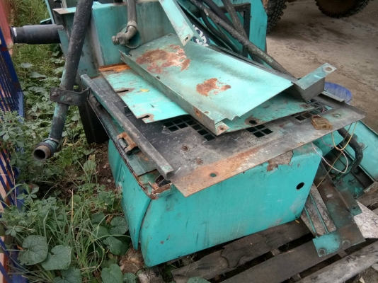 ขออนุญาติขายรถ YN08 SK200 KOBELCO มีหลายรายการแบบเหมาราคาถูกๆ มีถังโชราถังไฮดอริกฝากระโปงฝาข้างกร่องเครื่องมือราวจับขึ้นฝากั้นข้างๆในห้องเครื่องฝาใต้ท้องฝาครบตัวเดินฝาเทินกล่องเครื่องมือขายรคา 38000สนใจติดต่อ 0853224877-0988930465