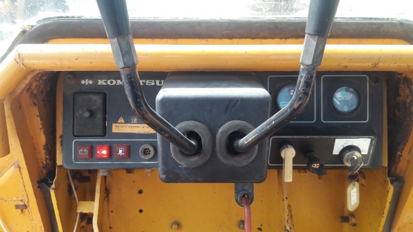 รถดันดิน Komatsu D20P-6 เก่าญี่ปุ่น