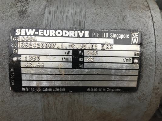 ขายมอเตอร์เกียร์ SEW eurodrive 1HP. 380V มีระบบเบรคในตัว อัตราทด 1:43 เพลาออกประมาณ 32รอบต่อนาที สภาพสวยเดิมๆ หมุนนิ่ม พร้อมใช้งาน ขายมอเตอร์เกียร์ SEW eurodrive 1HP. 380V มีระบบเบรคในตัว อัตราทด 1:43 เพลาออกประมาณ 32รอบต่อนาที สภาพสวยเดิมๆ หมุนนิ่ม พร้อมใช้งาน