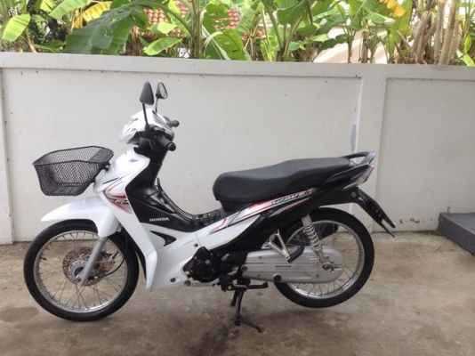 Honda Wave110i หัวฉีด สีขาว สตาร์ทมือ สภาพสวย โฉมปัจจุบัน Honda Wave110i หัวฉีด สีขาว สตาร์ทมือ สภาพสวย โฉมปัจจุบัน