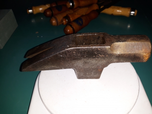 ขายหัวค้อนหงอนตรงขนาด900กรัม. STANLEY MADE IN USA.มือสองสภาพดี