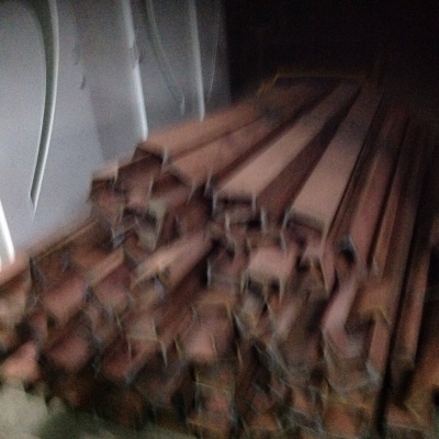 เหล็กรางยู 6 นิ้วยาว 2.7-3 เมตรมี 8 ตันราคากิโลละ 12 บาท