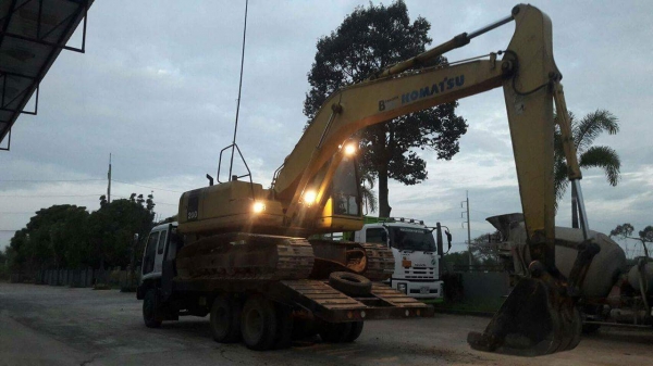 KOMATSU PC200-7เอกสารเล่มทะเบียน สภาพดีพร้อมใช้งาน ไฟฟ้าเต็ม ช่วงล่างดี อยู่ภาคอิสาน ราคา1,220,000บ. สนใจ 0835601591 หรือ 0903494058 KOMATSU PC200-7เอกสารเล่มทะเบียน สภาพดีพร้อมใช้งาน ไฟฟ้าเต็ม ช่วงล่างดี อยู่ภาคอิสาน ราคา1,220,000บ. สนใจ 0835601591 หรือ 0903494058