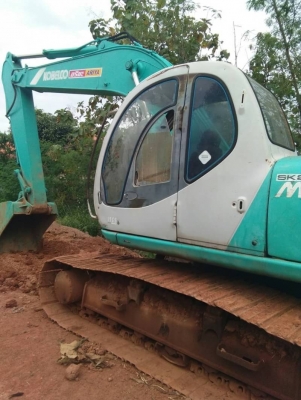 ขาย 585,000 KOBELCO SK 200-5  ไฟฟ้าครบ เครื่องดี ปั้มแรง เอวแน่น ช่วงล่างดี เอกสารทะเบียนครบพร้อมโอน  รถอยู่ สกลนคร 090-772-3710 090-772-3708