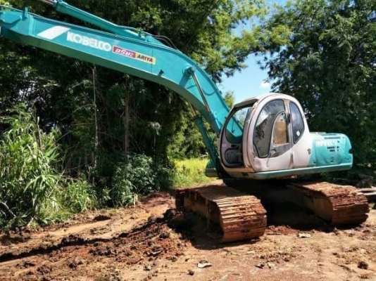 ขาย 585,000 KOBELCO SK 200-5  ไฟฟ้าครบ เครื่องดี ปั้มแรง เอวแน่น ช่วงล่างดี เอกสารทะเบียนครบพร้อมโอน  รถอยู่ สกลนคร 090-772-3710 090-772-3708