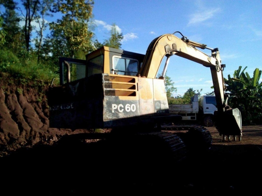 KOMATSU PC60-2 เอกสารอินวอย รถอยู่อิสาน ราคา195,000บ. สนใจ 0835601591 หรือ 0903494058 KOMATSU PC60-2 เอกสารอินวอย รถอยู่อิสาน ราคา195,000บ. สนใจ 0835601591 หรือ 0903494058