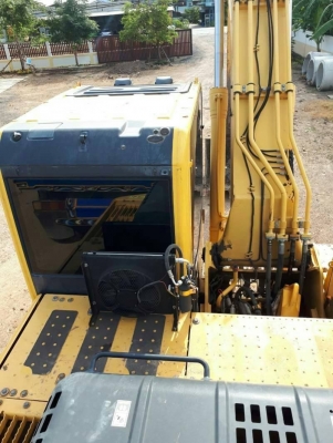 ขาย 1,365,000 KOMATSU PC200-8 ทำงาน 10,952 ชม. เครืองดี ปั้มแรง โช่หนา เอวแน่น ไฟฟ้าครบ เล่มทะเบียน รถอยู่ ปทุมธานี 090-772-3710 090-772-3708