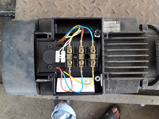 ขายปั๊มน้ำ GRUNDFOS 4 HP 380V ขายปั๊มน้ำ GRUNDFOS 4 HP 380V