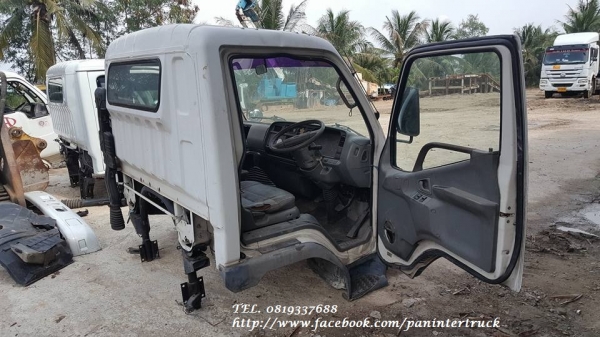 สินค้าเก่านอก ขายถูกด่วนๆหัวเก๋งรถบรรทุก 6 ล้อกลาง /CABIN MITSUBISHI CANTER(รุ่นยกหัวได้/มีขาหลัง) ราคาเพียง 55,000 บาท สนใจรีบติดต่อ 0819337688