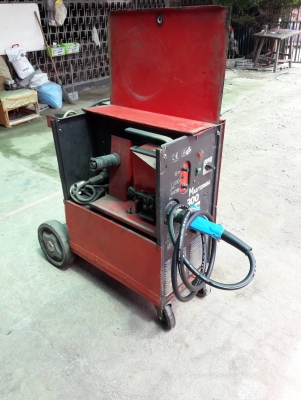 เครื่องเชื่อมCo2 300A พร้อมอุปกรณ์