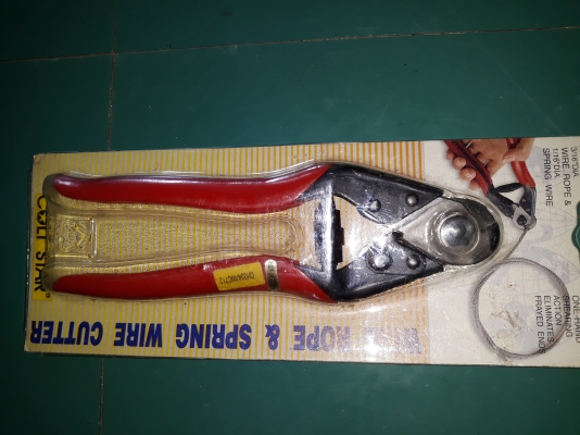 ขายคีมตัดลวด สริง COLTSTAR MADE IN TAIWAN. ใหม่เก่าเก็บ