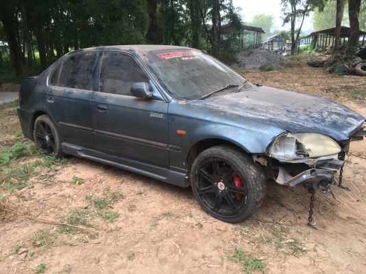 ขายซากซีวิกปี 97 เครื่องพัง บอดี้สวย ภายในครบ ล้อแม็ก17 นิ้ว ดิสเบรค 4 ล้อ ขายซากซีวิกปี 97 เครื่องพัง บอดี้สวย ภายในครบ ล้อแม็ก17 นิ้ว ดิสเบรค 4 ล้อ