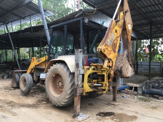 รถตักหน้าขุดหลัง เครื่องดี ปั้มแรง ไม่โหลดครับ ใช้งานได้ดี แปลงคอลโทรลเหมือนแบ็คโฮแล้วครับ