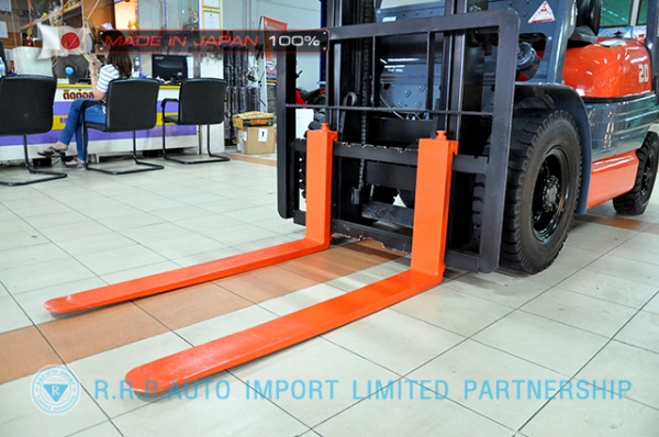 ขายรถโฟล์คลิฟท์มือสอง TOYOTA รุ่น 6FG20-30299 นำเข้าจากประเทศญี่ปุ่น 100\% ไม่เคยใช้งานในไทย