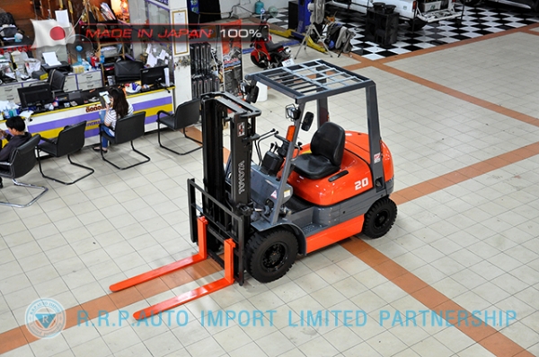 ขายรถโฟล์คลิฟท์มือสอง TOYOTA รุ่น 6FG20-30299 นำเข้าจากประเทศญี่ปุ่น 100\% ไม่เคยใช้งานในไทย