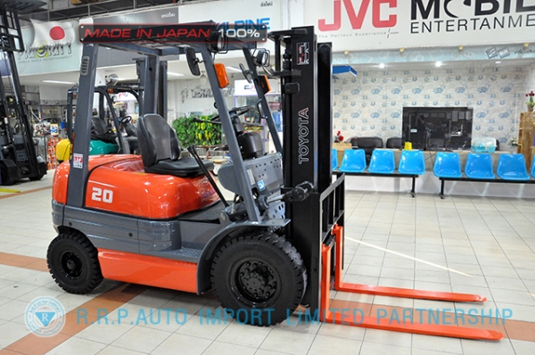 ขายรถโฟล์คลิฟท์มือสอง TOYOTA รุ่น 6FG20-30299 นำเข้าจากประเทศญี่ปุ่น 100\% ไม่เคยใช้งานในไทย